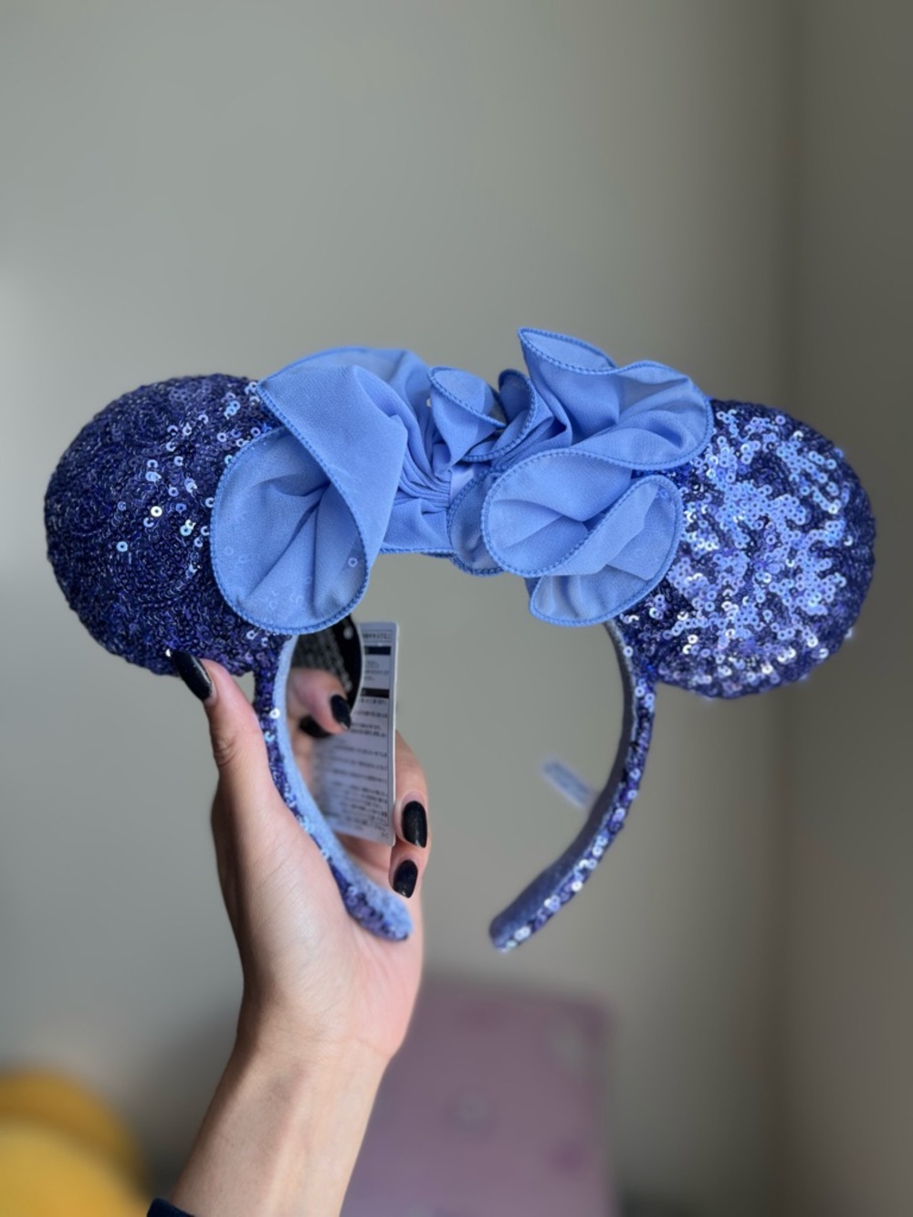 NEW Disney LIMITED EDITION Purple Sequin Ears Headband with Lilac Bow